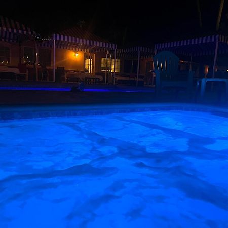 Exotic Dreams Resort Adults Only 棕榈泉 外观 照片