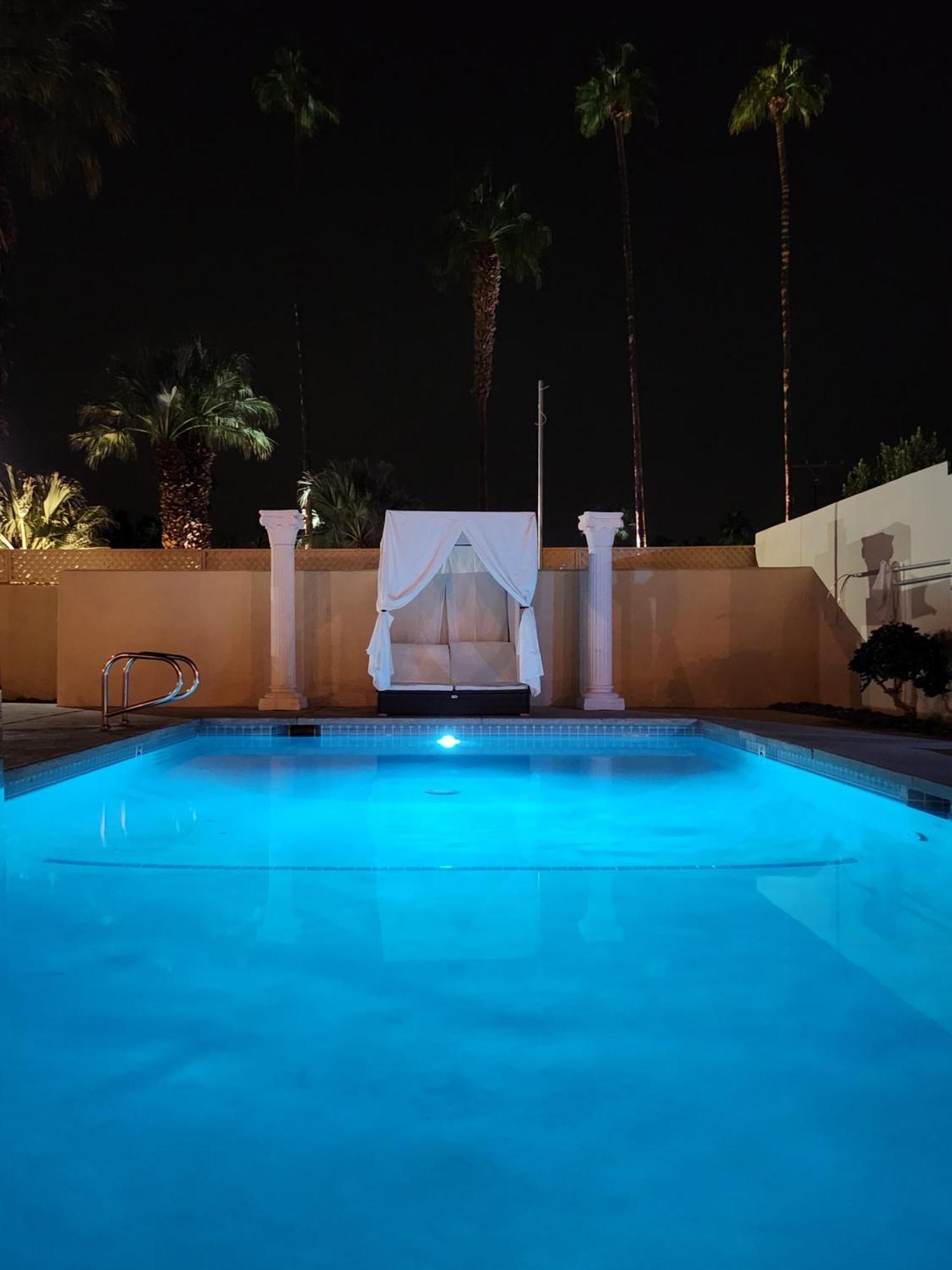 Exotic Dreams Resort Adults Only 棕榈泉 外观 照片